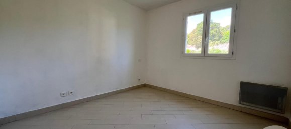 2 Schlafzimmer Wohnung in Santa-Lucia-di-Moriani, France, Nr. 59882 5