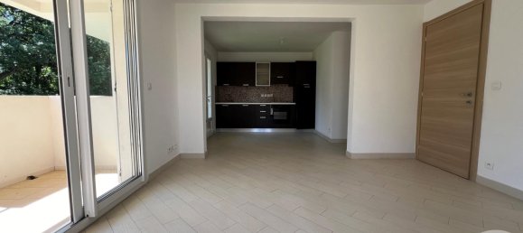 2 Schlafzimmer Wohnung in Santa-Lucia-di-Moriani, France, Nr. 59882 2