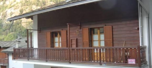 Villa de 10 divisões em Gaby, Italy N.º 86215 7