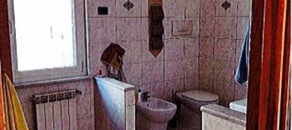 5 rooms Apartment in Genoa, Italy No. 187048 12