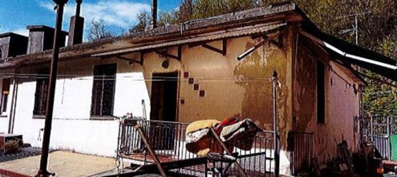 5 rooms Apartment in Genoa, Italy No. 187048 9