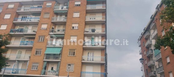 1 bedroom Apartment in Volpiano, Italy No. 331538 4