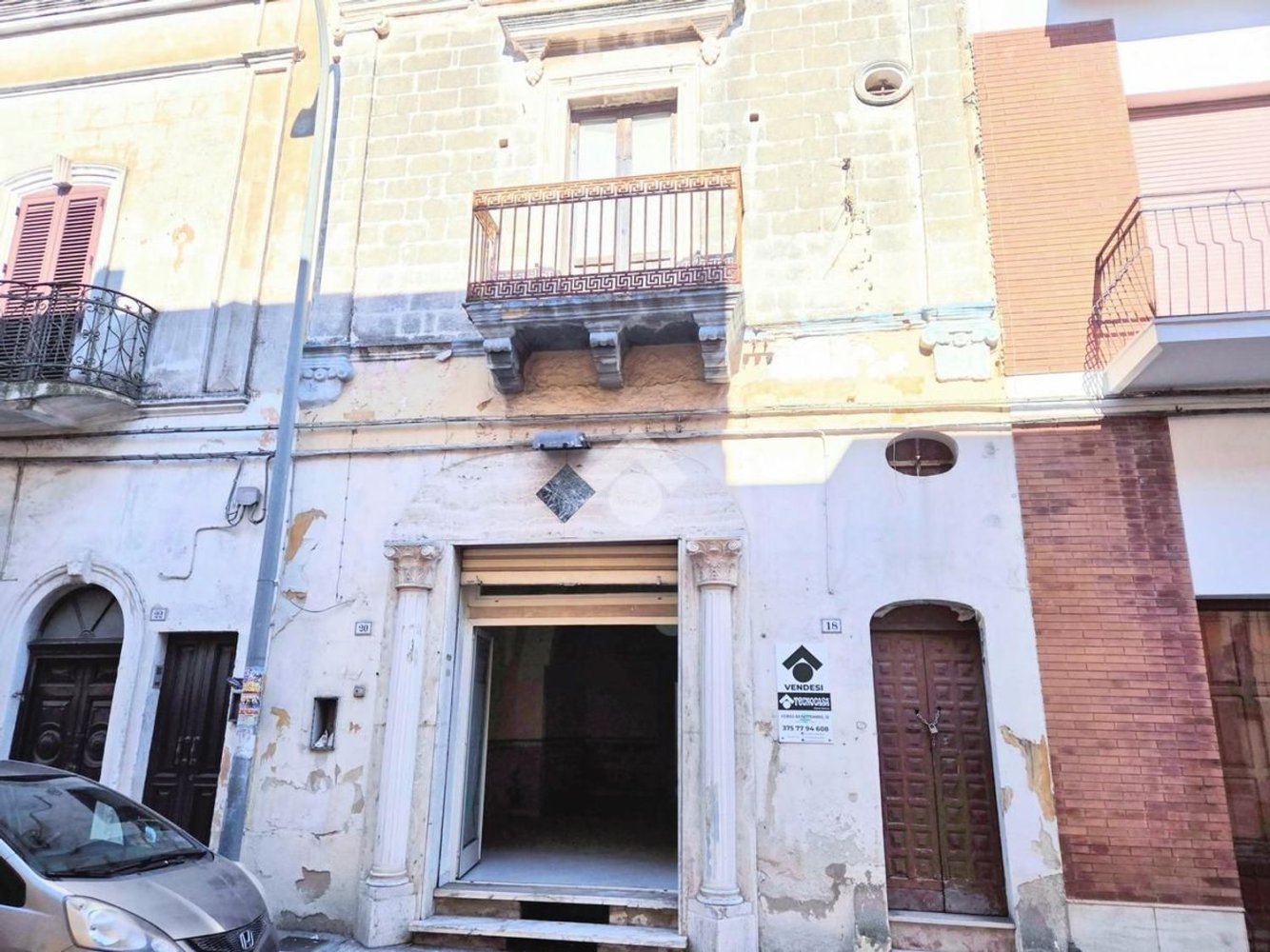 3 rooms House in Sava, Italy No. 143999