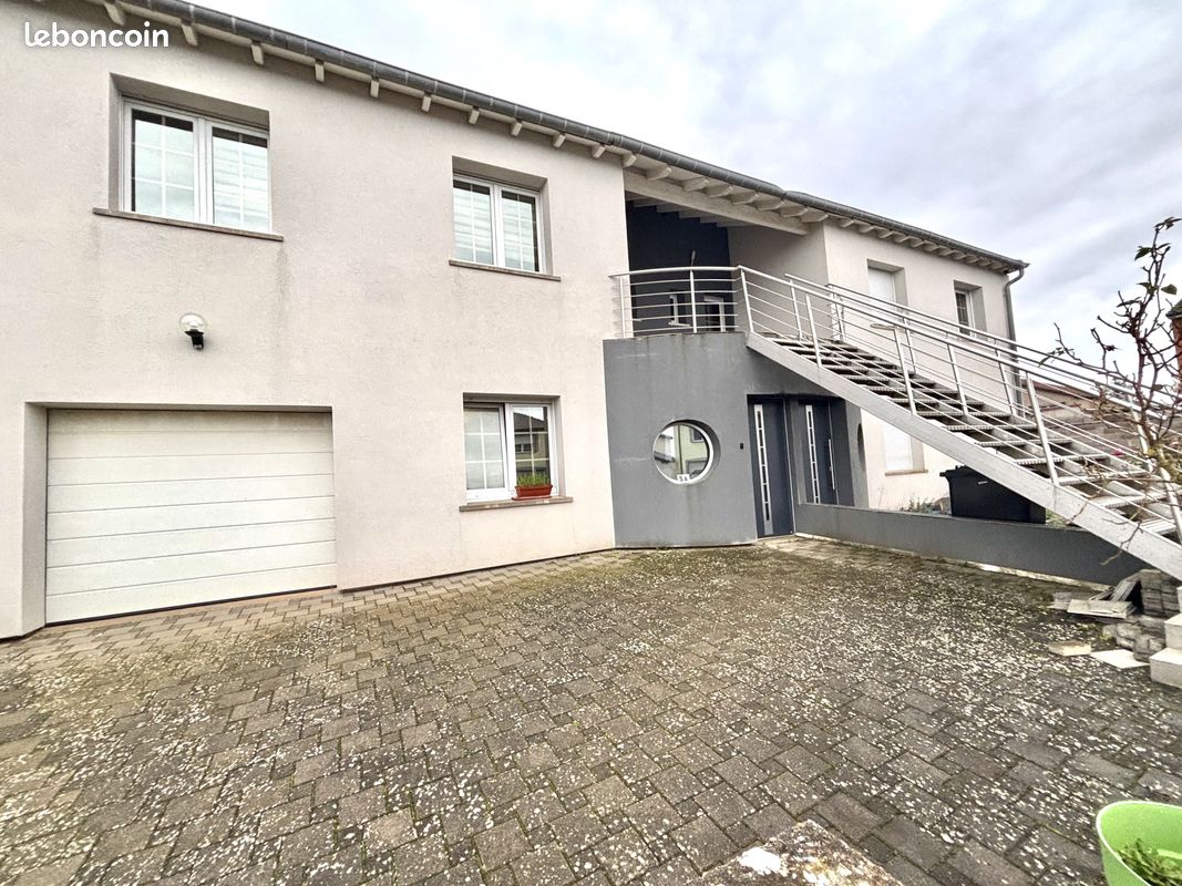 5 bedrooms House in Bouzonville, France No. 161084