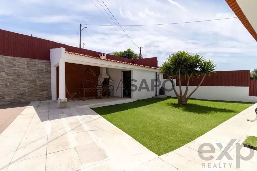 5 bedrooms Villa in Santarem, Portugal No. 246945