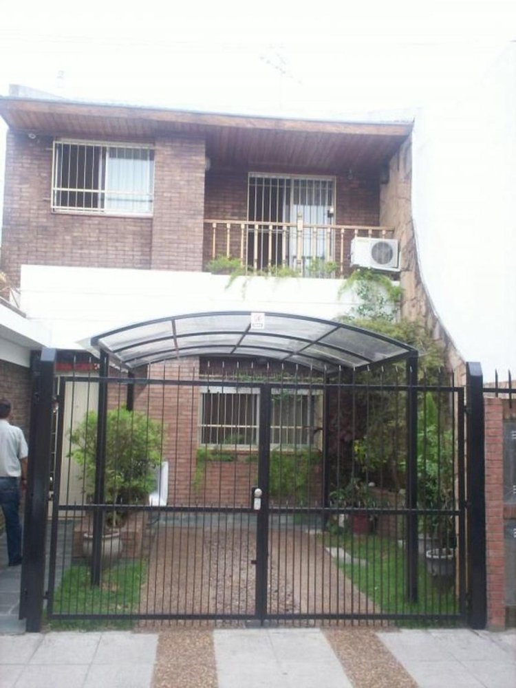 3 bedrooms House in Vicente Lopez, Argentina No. 51277