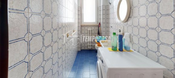 4-salle Appartement à Bari, Italy No. 11651 20