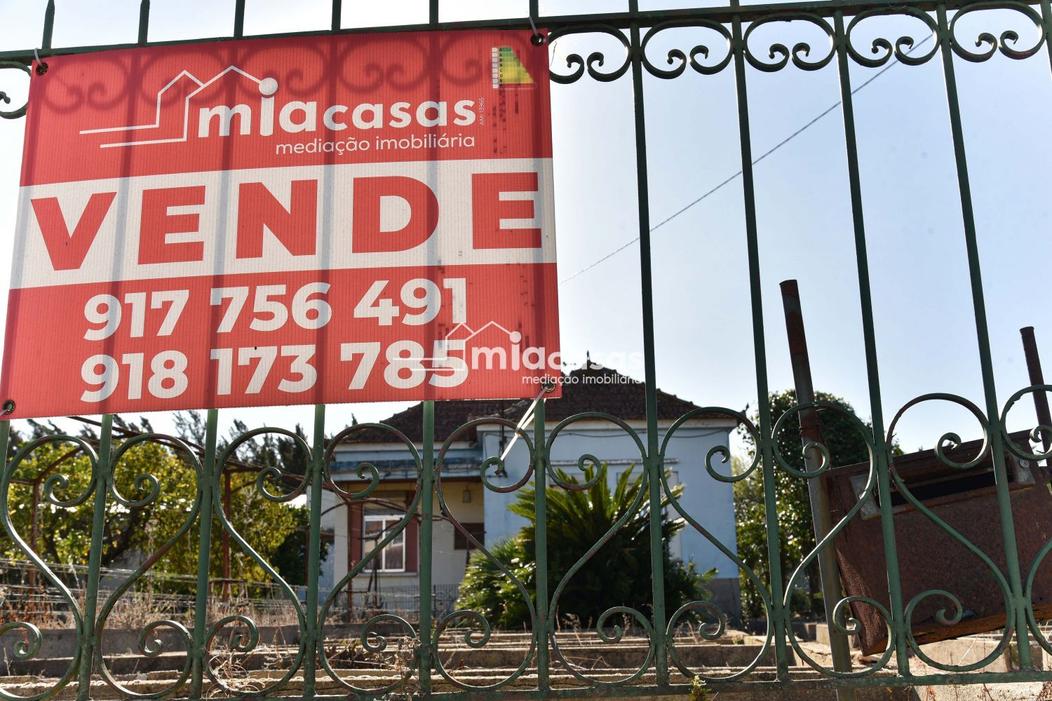 3 bedrooms House in Vilarinho do Bairro, Portugal No. 343785