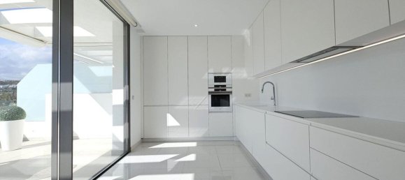 3 bedrooms Duplex in Estepona, Spain No. 119701 3