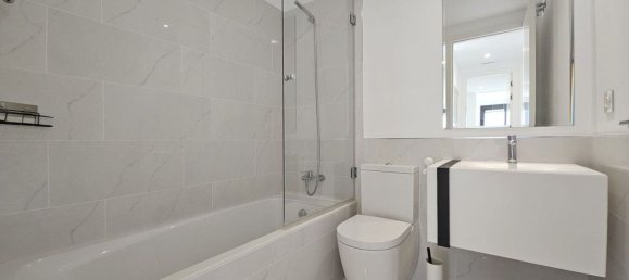 3 bedrooms Duplex in Estepona, Spain No. 119701 11