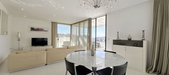 3 bedrooms Duplex in Estepona, Spain No. 119701 6