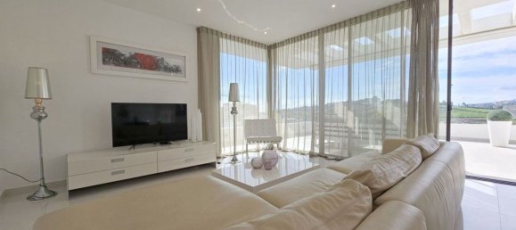 3 bedrooms Duplex in Estepona, Spain No. 119701 7