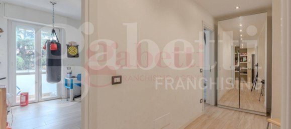 Apartamento de 2 dormitorios en Milan, Italy No. 247046 14