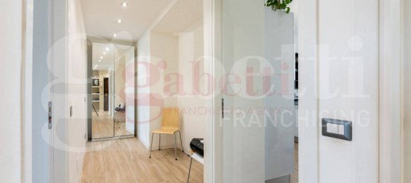 Apartamento de 2 dormitorios en Milan, Italy No. 247046 13