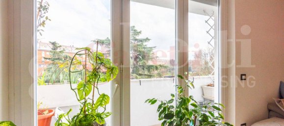 Apartamento de 2 dormitorios en Milan, Italy No. 247046 8