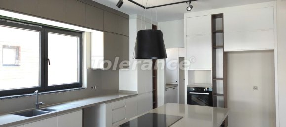 Villa de 4+1 en Antalya, Turkey No. 766 9