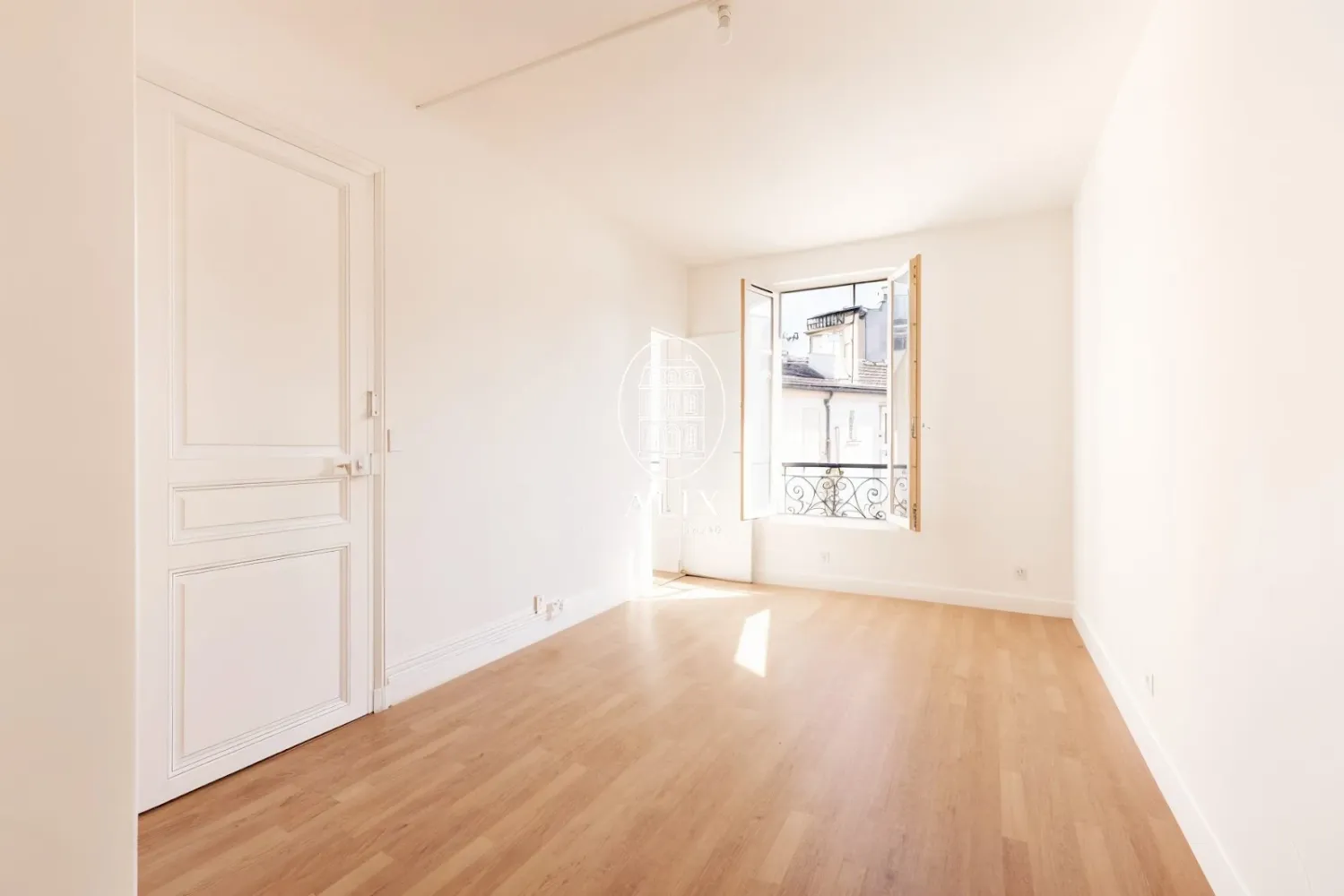 Studio à Clichy, France No. 349325