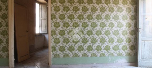 2 bedrooms House in Casagiove, Italy No. 155241 8