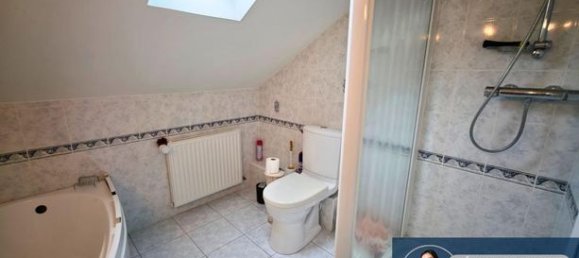 Casa de 4 dormitorios en Vendome, France No. 300359 10