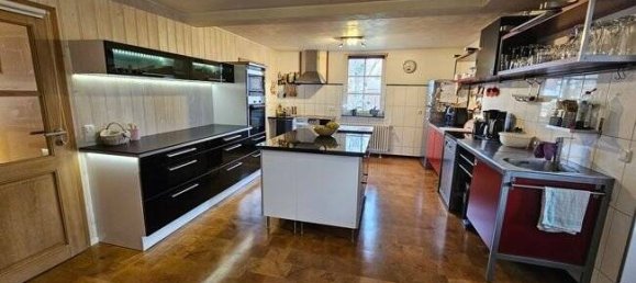 Здание с 4 спальнями в Ахен, Германия № 151942 11