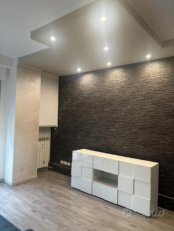 2غرفة شقة في Meda, Italy رقم 267986