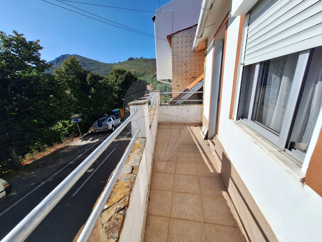 3 Schlafzimmer Haus in Sarnadas de Sao Simao, Portugal, Nr. 43853