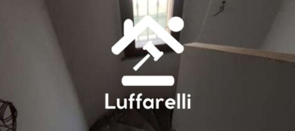 Дом с 7 комнатами в Ронкаро, Италия № 7652 34