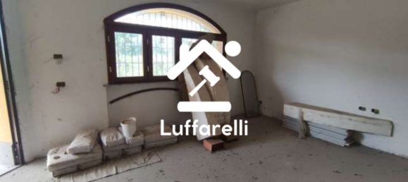 Дом с 7 комнатами в Ронкаро, Италия № 7652 11