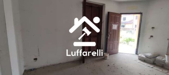 Дом с 7 комнатами в Ронкаро, Италия № 7652 8