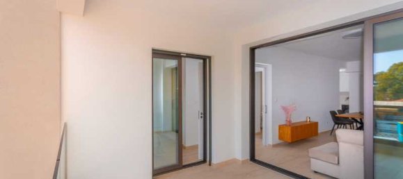 3 bedrooms Penthouse in Limassol, Cyprus No. 8031 9