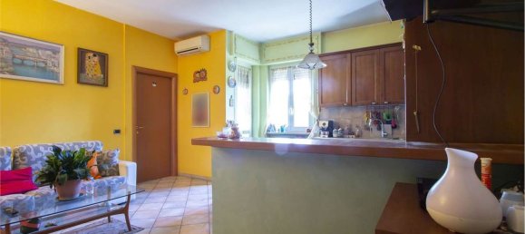 Квартира с 3 комнатами в Варедо, Италия № 334546 9