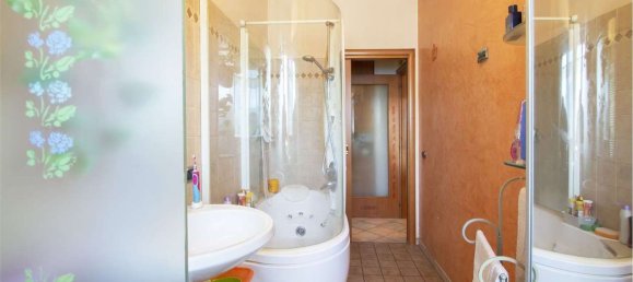 Квартира с 3 комнатами в Варедо, Италия № 334546 13