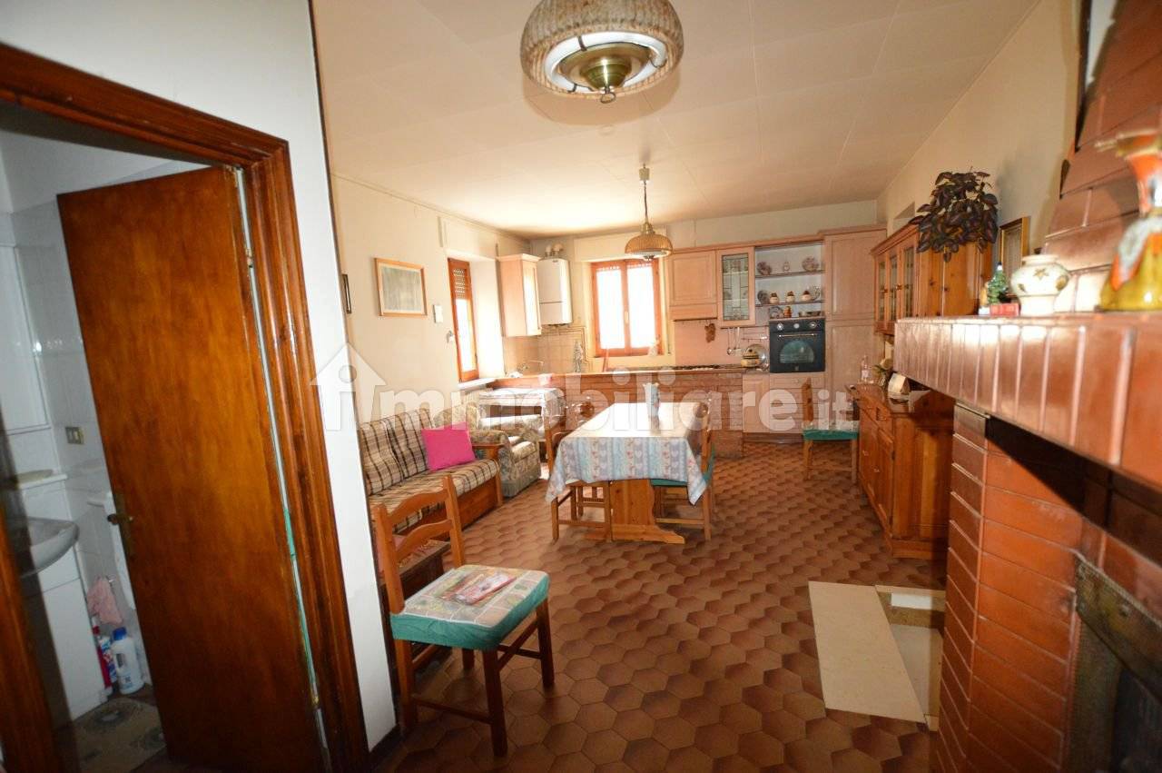 4 bedrooms Apartment in Jesi, Italy No. 78240