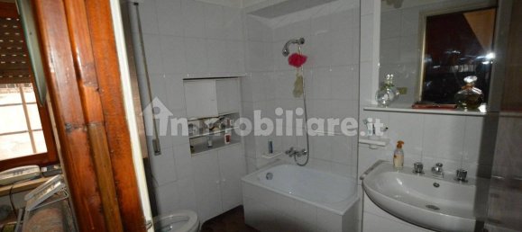 4 bedrooms Apartment in Jesi, Italy No. 78240 18