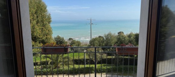 Дом с 4 спальнями в Массиньяно, Италия № 105124 33