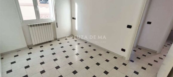 3 rooms Penthouse in Rapallo, Italy No. 299809 2