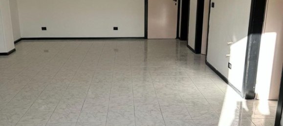 4 rooms Apartment in Paternò, Italy No. 259729 3