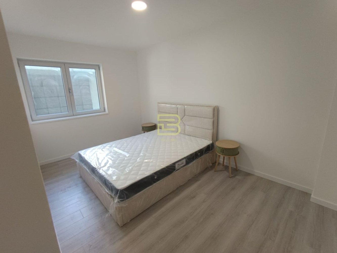 49m² Office in Aguas Santas, Portugal No. 227212