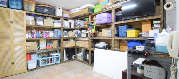 3-salle Appartement à Selargius, Italy No. 16082 19