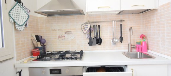 3-salle Appartement à Selargius, Italy No. 16082 6