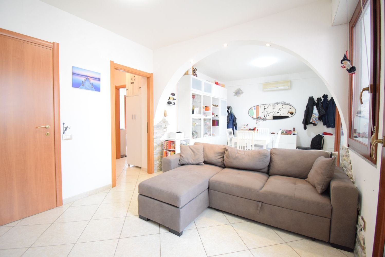 3-salle Appartement à Selargius, Italy No. 16082