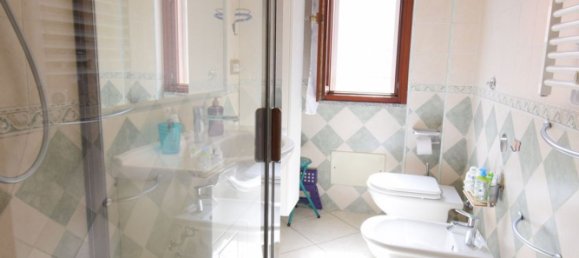 3-salle Appartement à Selargius, Italy No. 16082 40