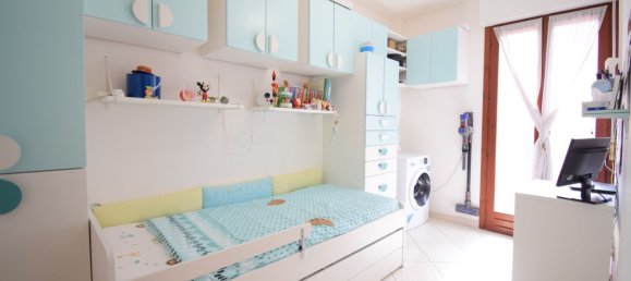 3-salle Appartement à Selargius, Italy No. 16082 14