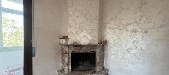 2 bedrooms Apartment in Mantua, Italy No. 245606 4