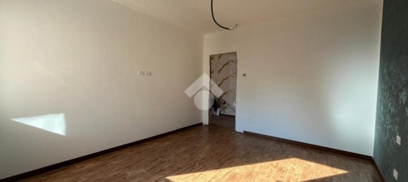 2 bedrooms Apartment in Mantua, Italy No. 245606 15