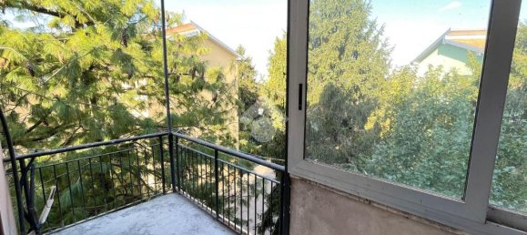2 bedrooms Apartment in Mantua, Italy No. 245606 2