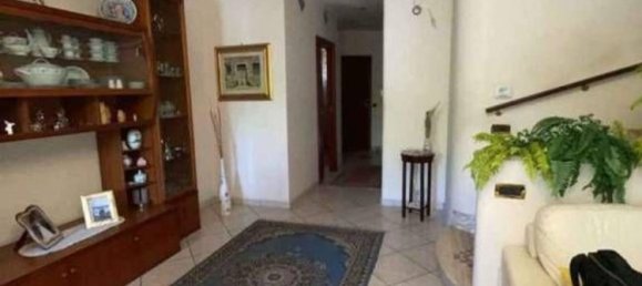 5 bedrooms Apartment in Catanzaro, Italy No. 375519 5