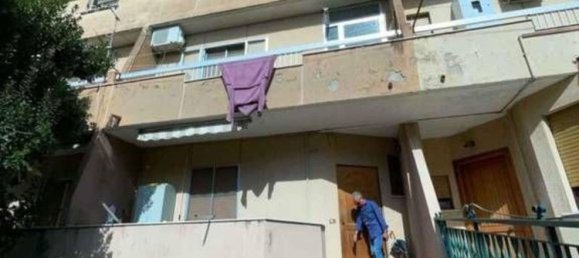 5 bedrooms Apartment in Catanzaro, Italy No. 375519 3