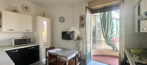 2 bedrooms Apartment in Turin, Italy No. 272024 8