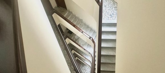 2 bedrooms Apartment in Turin, Italy No. 272024 20